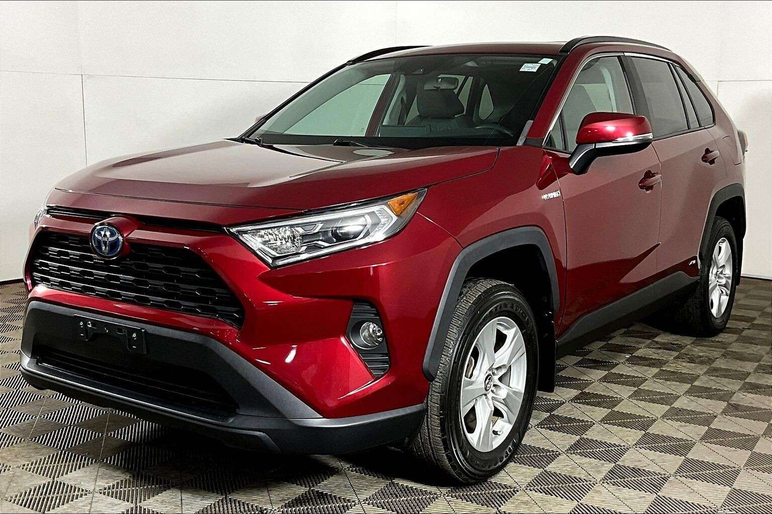 used 2019 Toyota RAV4 car, priced at $32,998