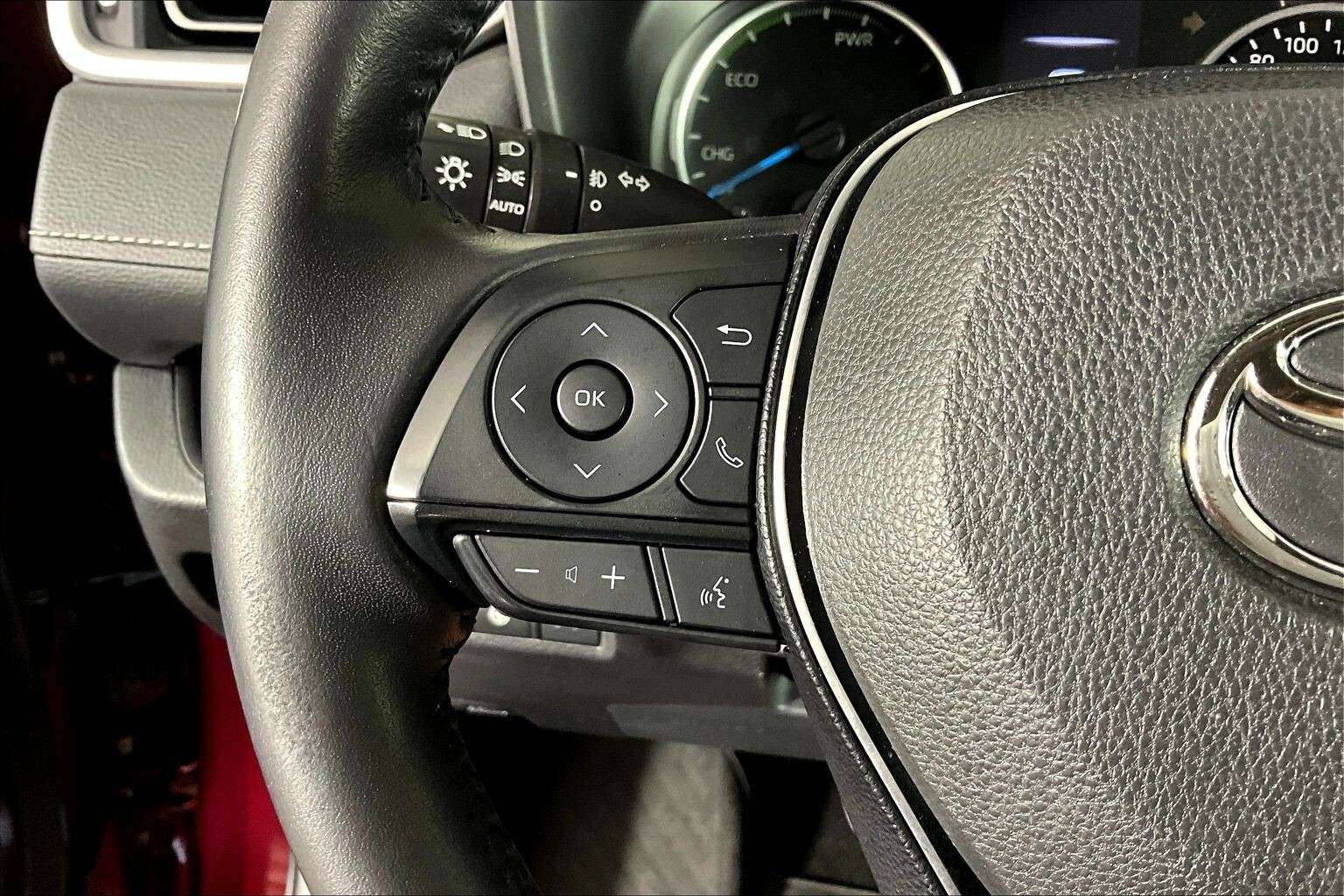 used 2019 Toyota RAV4 car, priced at $31,998