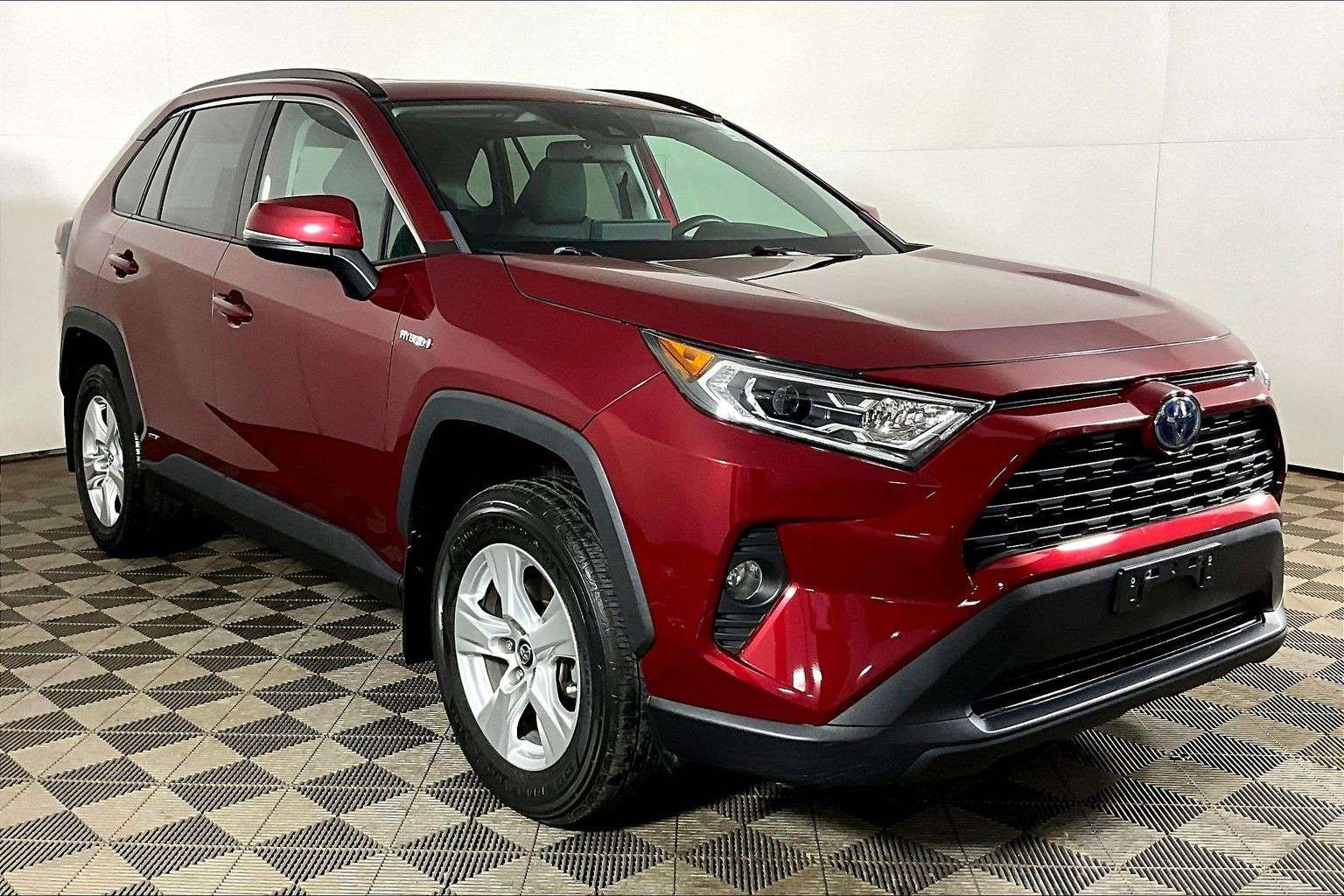 used 2019 Toyota RAV4 car, priced at $31,998