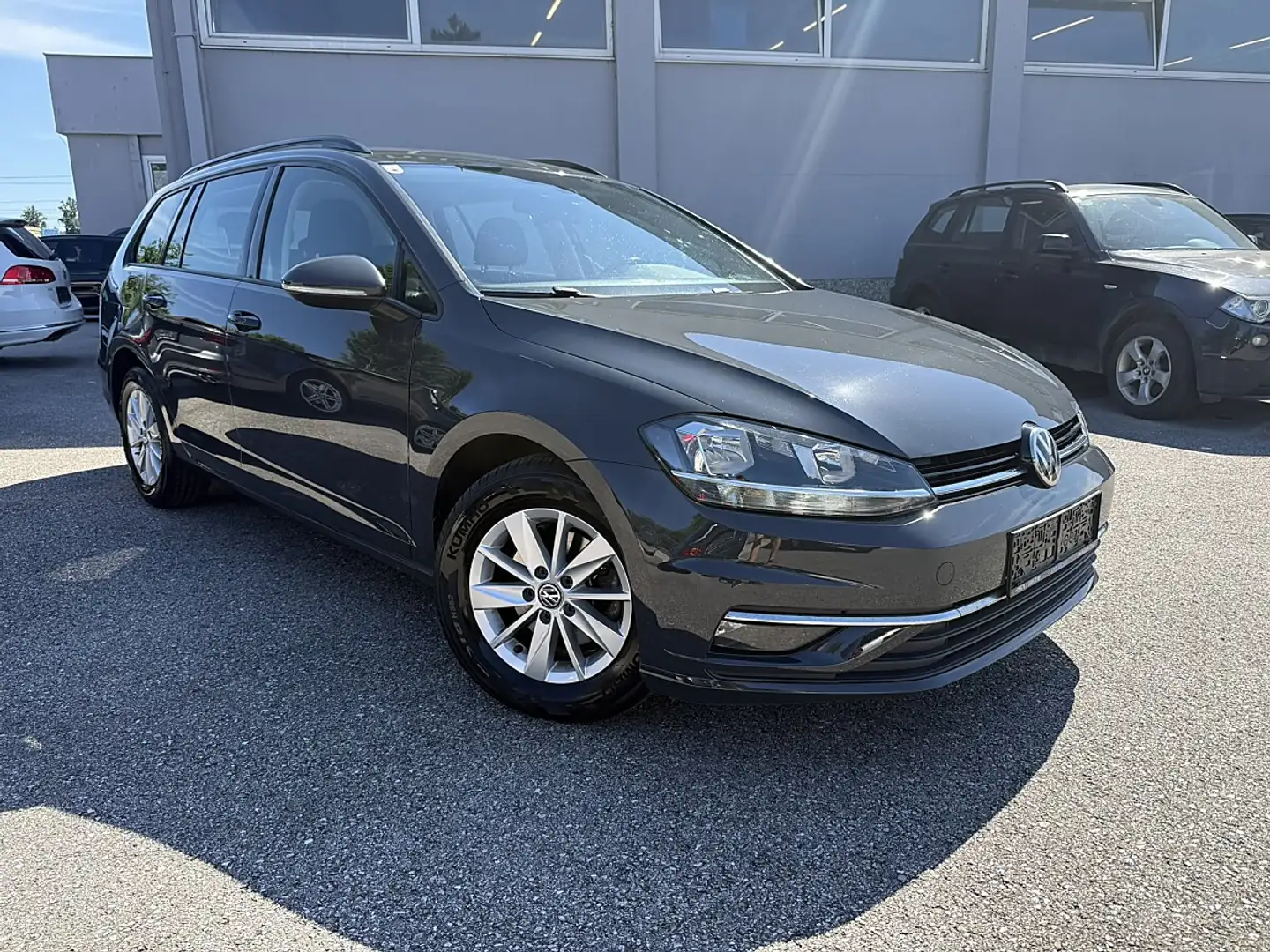 Volkswagen Golf VII 1.6 TDI Facelift BlueMotion Tech. Rabbit Grau - 2