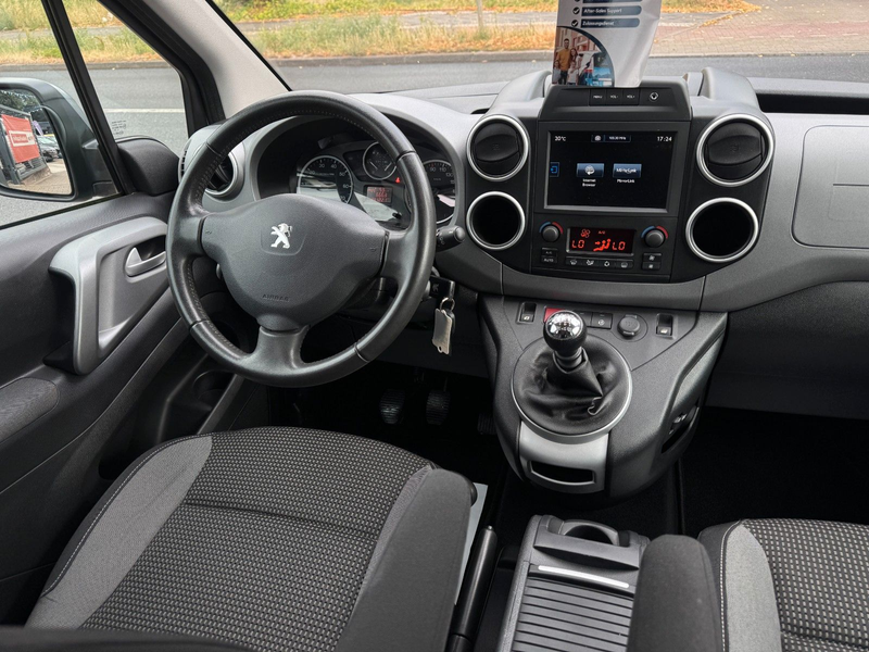 Peugeot Partner Tepee Allure 1.6HDi*Klima*Temp*AHK* — photo 15