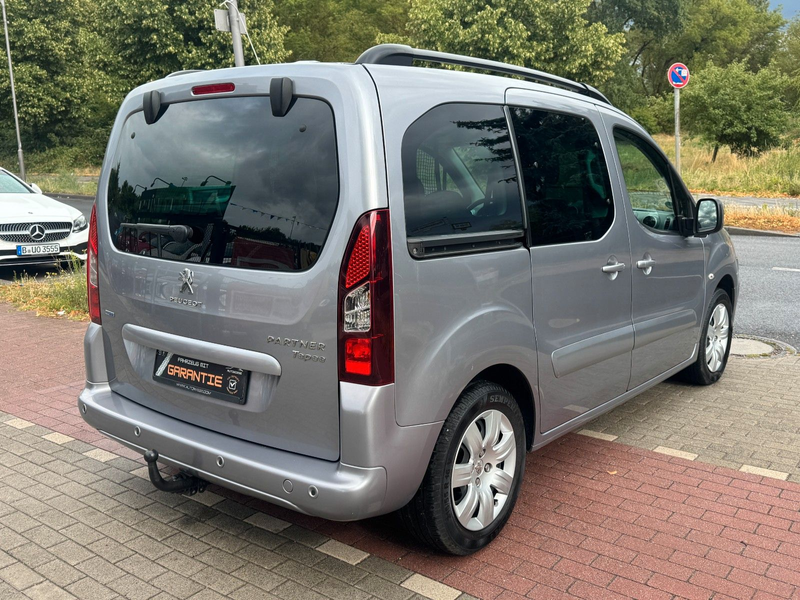Peugeot Partner Tepee Allure 1.6HDi*Klima*Temp*AHK* — photo 5