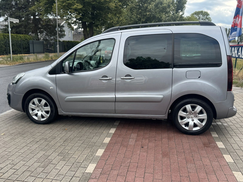 Peugeot Partner Tepee Allure 1.6HDi*Klima*Temp*AHK* — photo 9