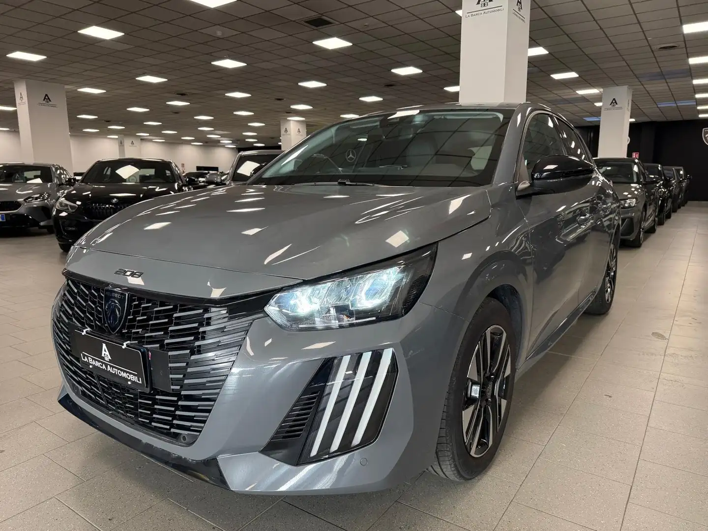 Peugeot 208 1.2 100cv Puretech Allure Grijs - 2