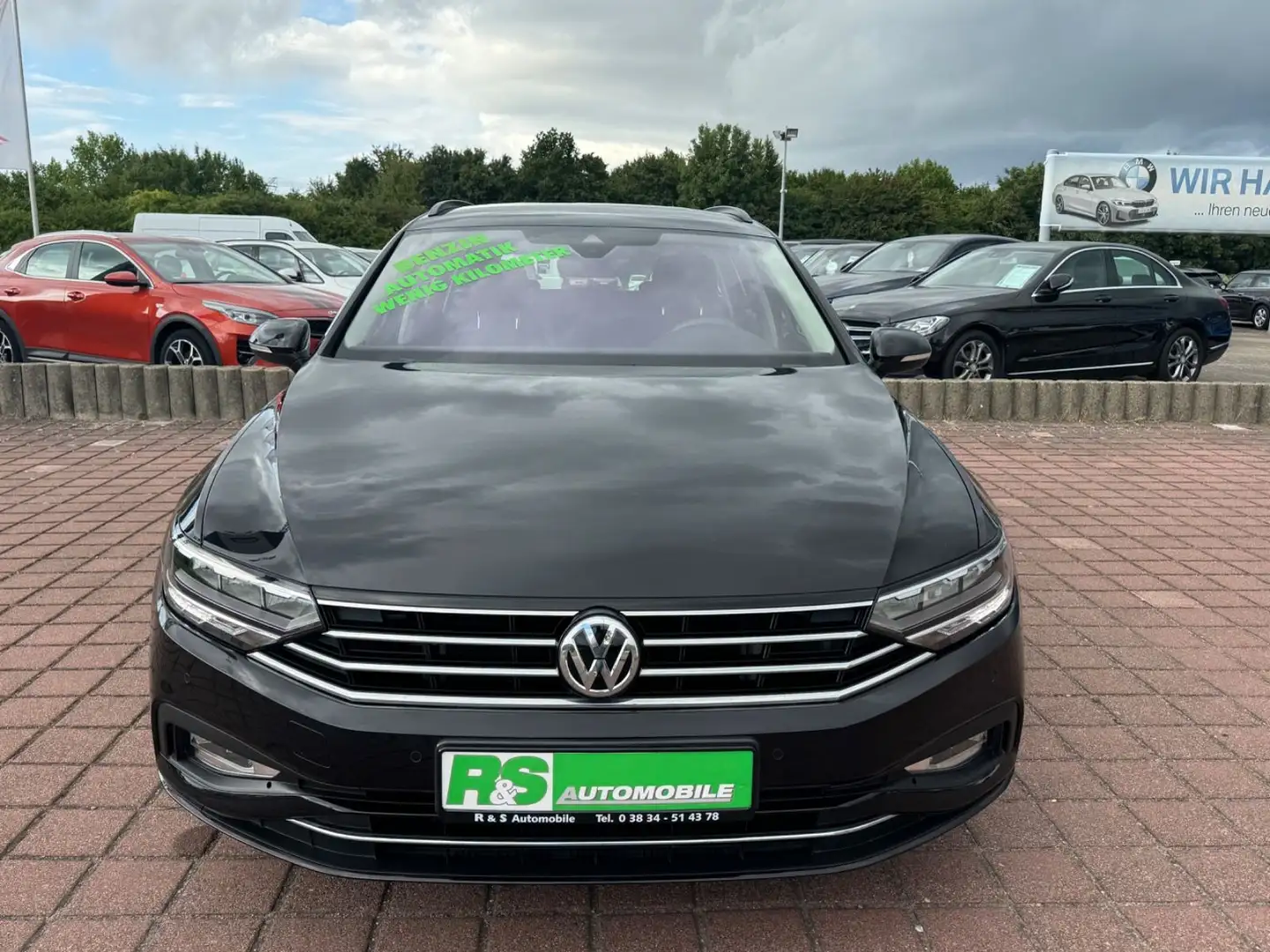 Volkswagen Passat Variant 1.5 TSI Business ACC Schwarz - 2