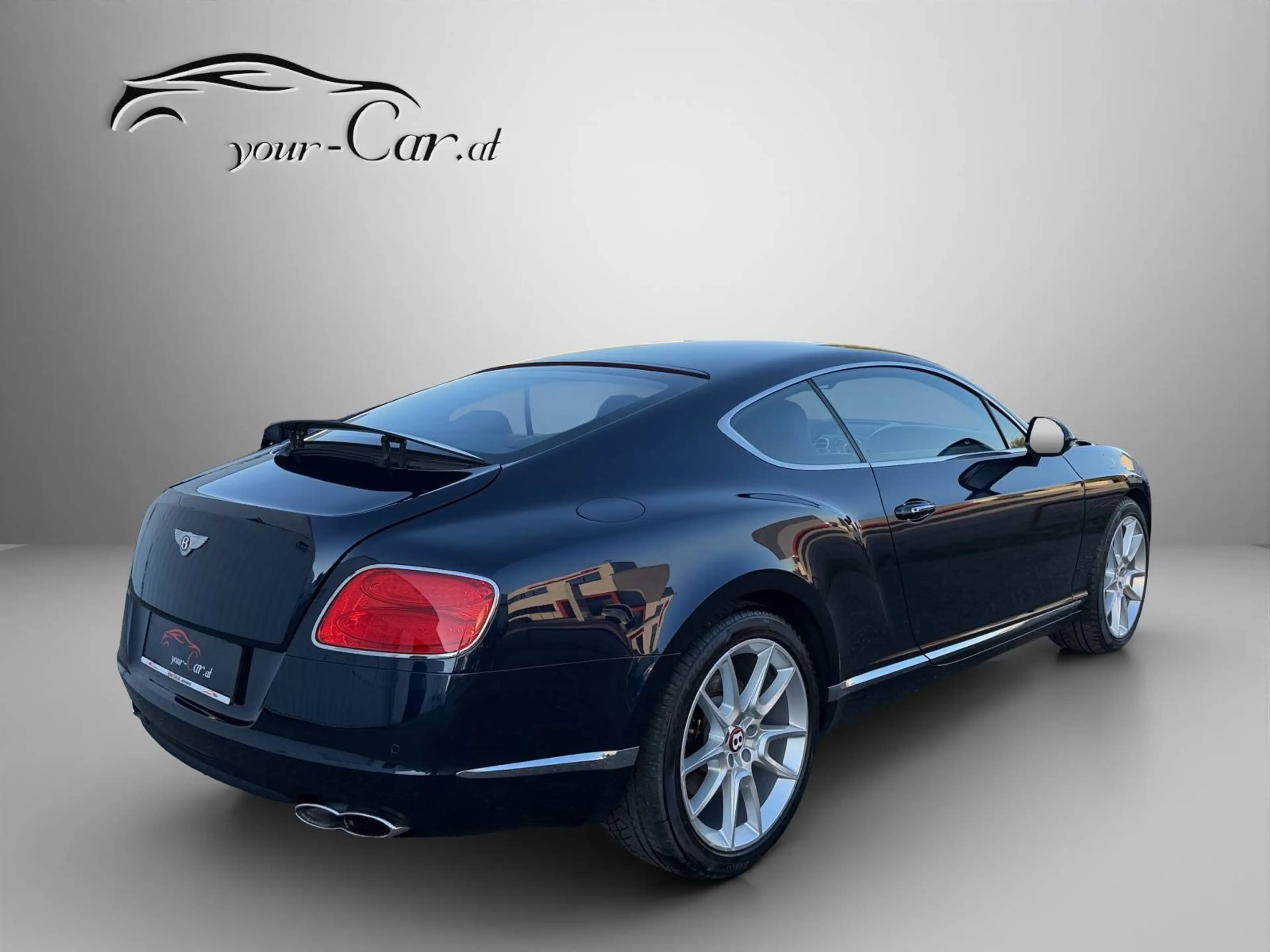 Bentley Continental GT V8 — photo 7