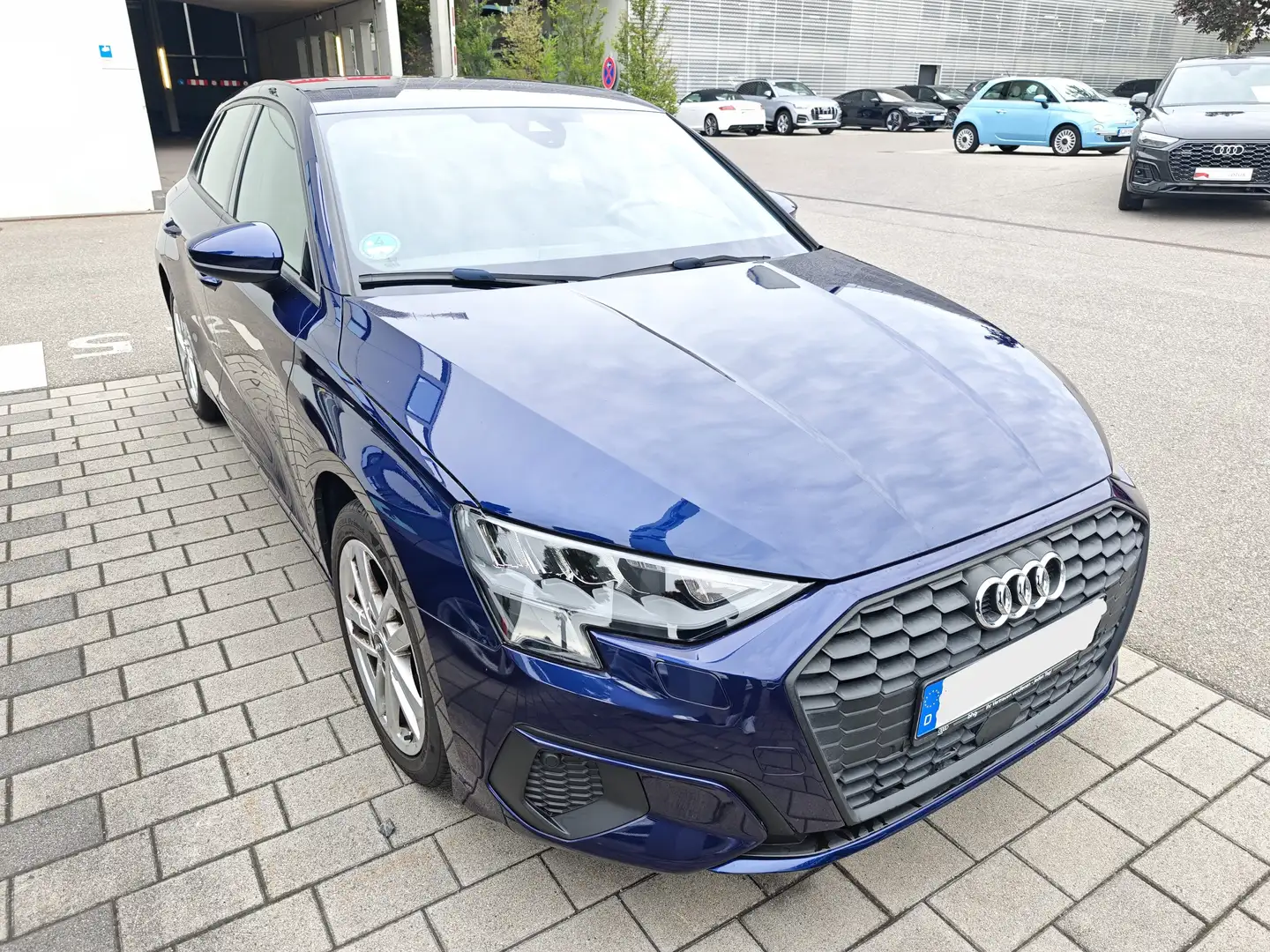 Audi A3 A3 35 TFSI Sportback S tronic Blau - 1