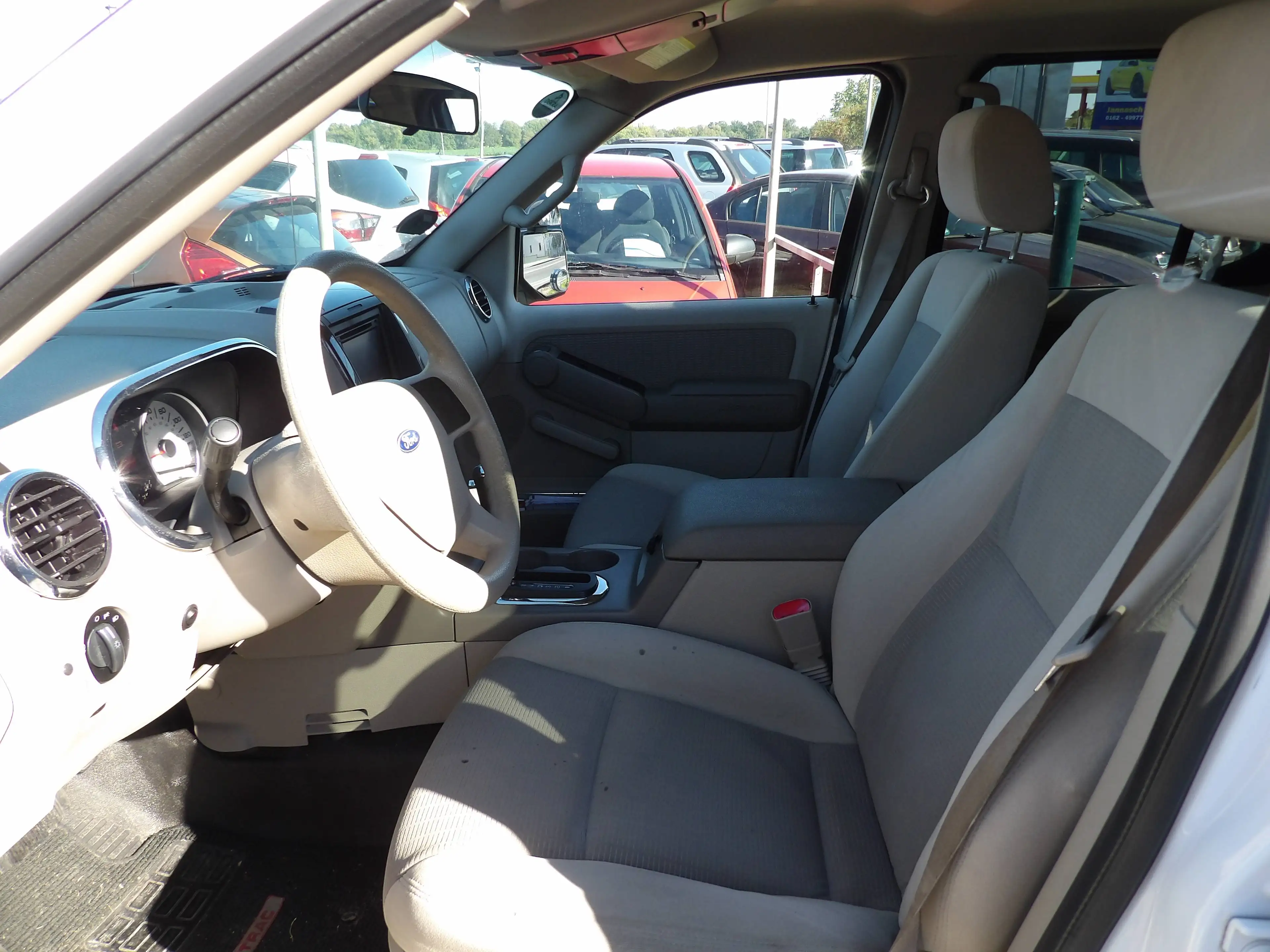 Ford Explorer Explorer Sport Trac Automatik Klima HU AU Neu — photo 8