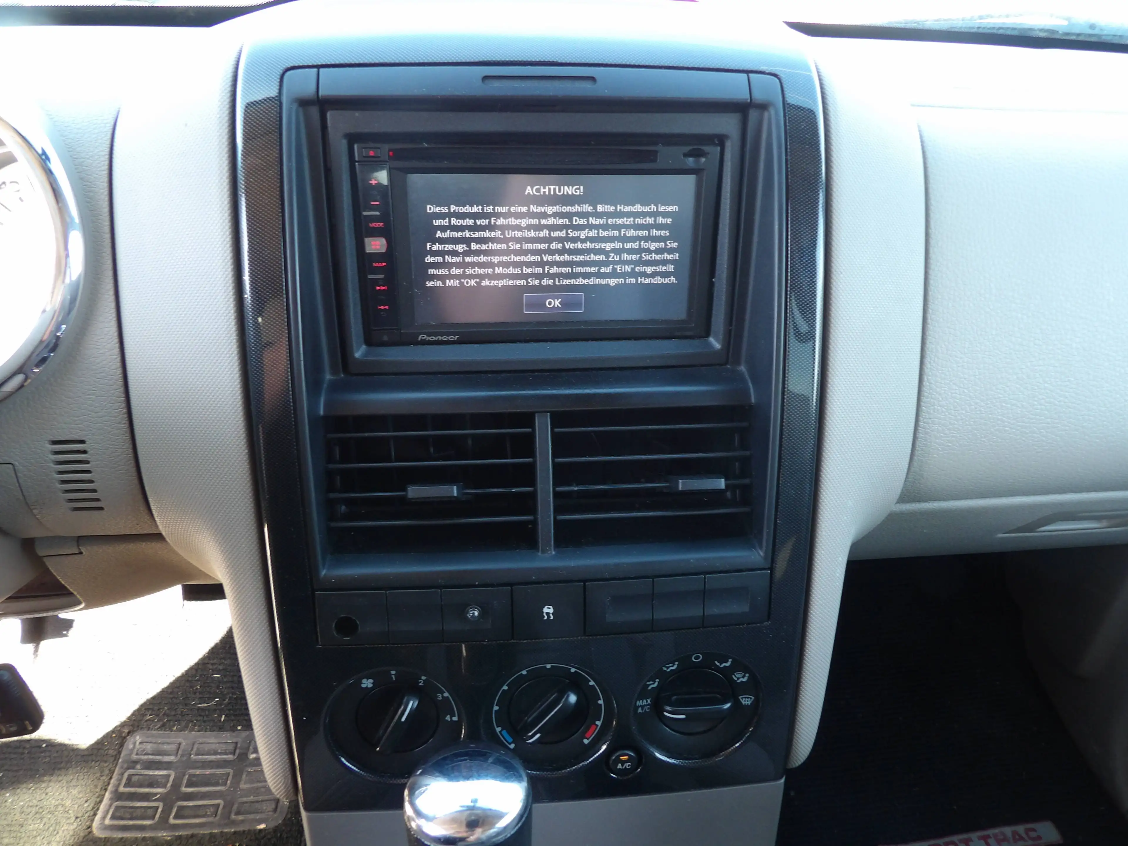 Ford Explorer Explorer Sport Trac Automatik Klima HU AU Neu — photo 11