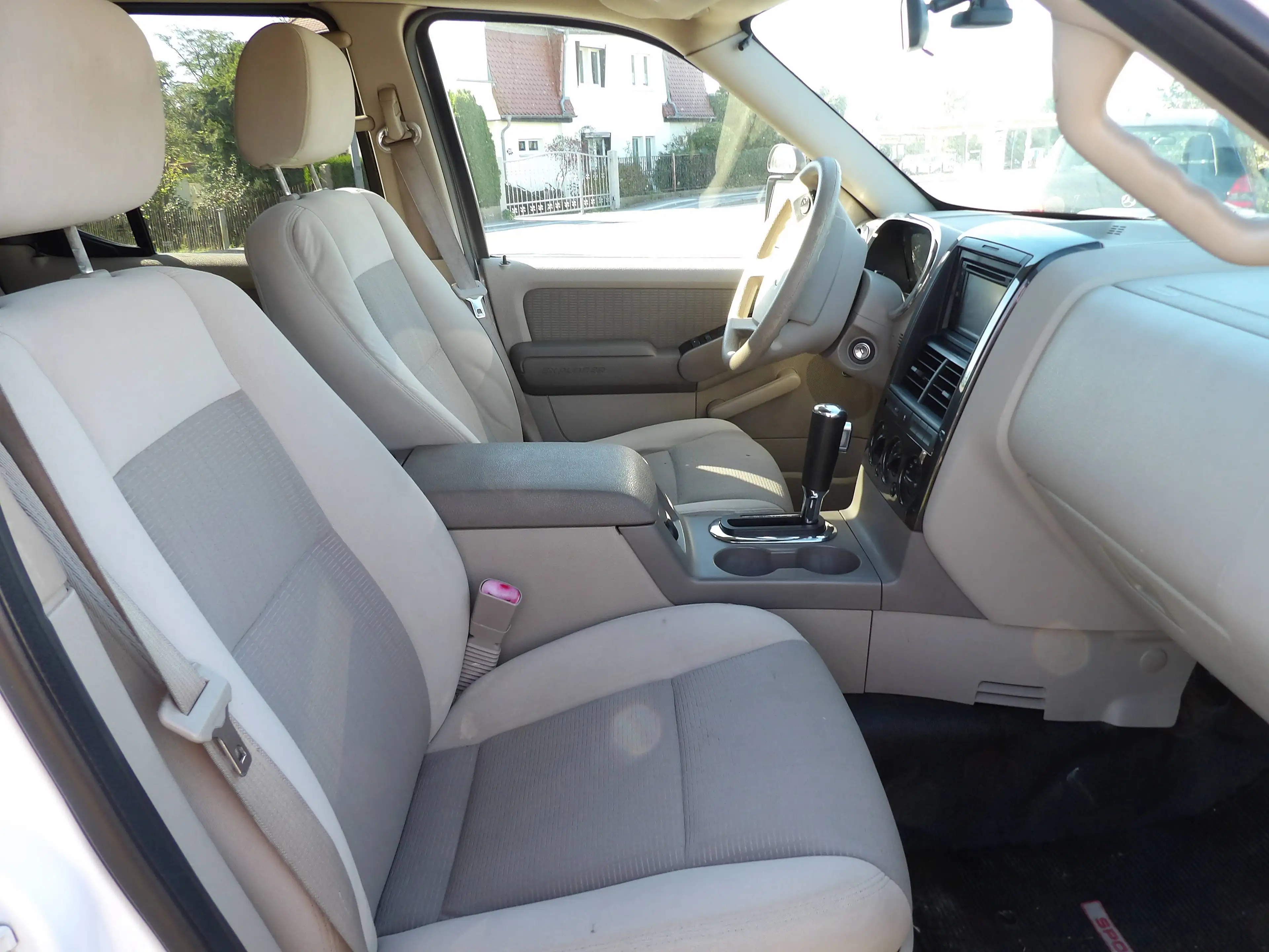 Ford Explorer Explorer Sport Trac Automatik Klima HU AU Neu — photo 13