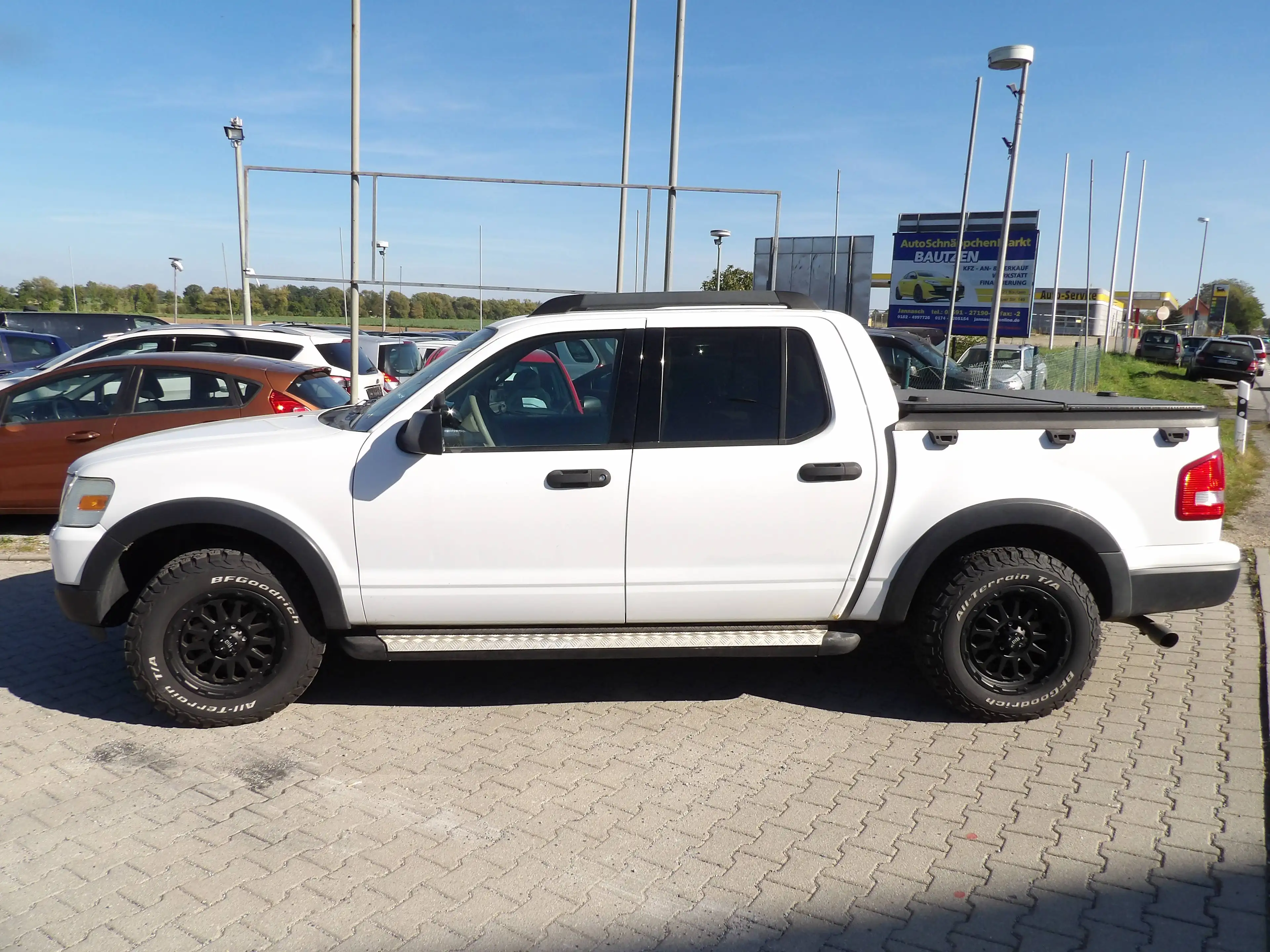 Ford Explorer Explorer Sport Trac Automatik Klima HU AU Neu — photo 2