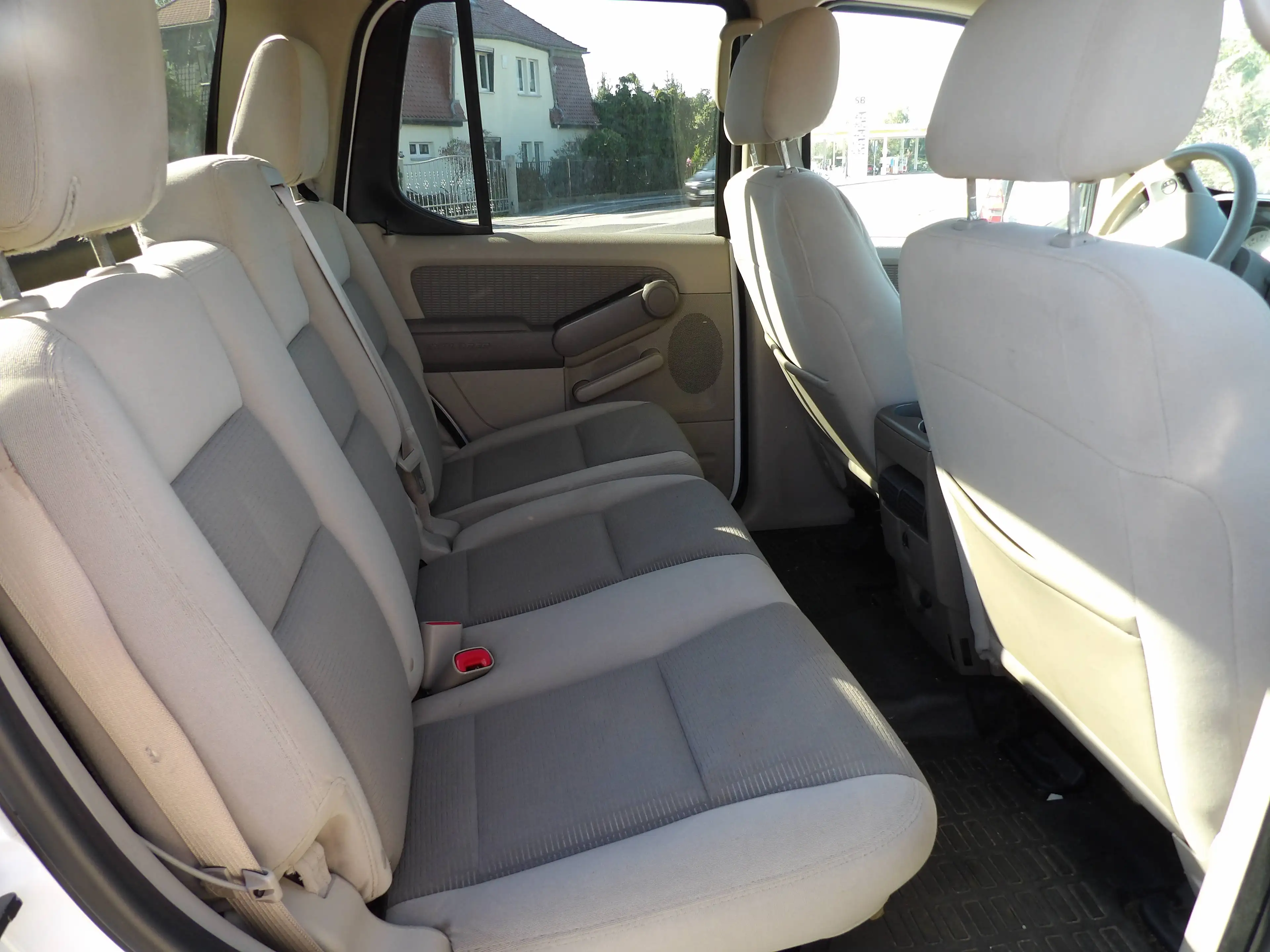 Ford Explorer Explorer Sport Trac Automatik Klima HU AU Neu — photo 15