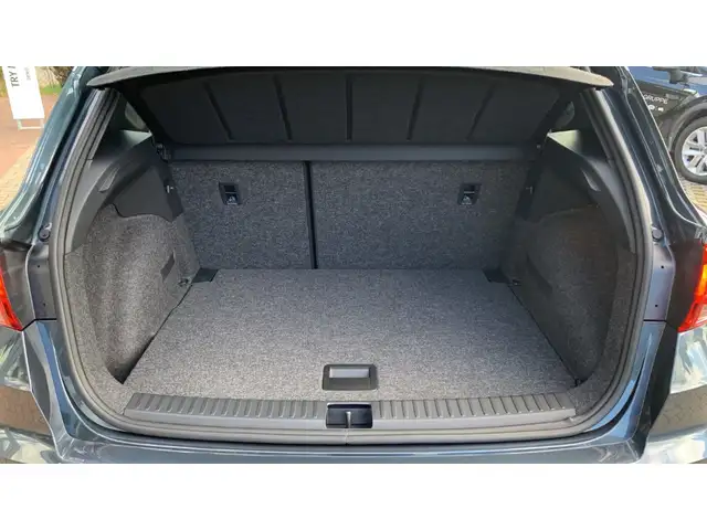 Seat Arona view 12