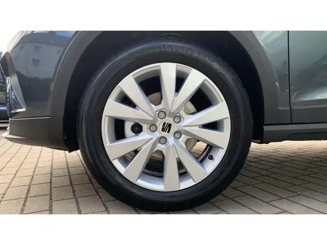 Seat Arona view 13