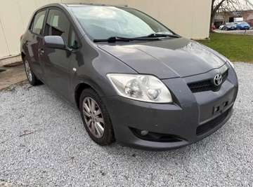 Auris 2.0 D-4D Linea Luna