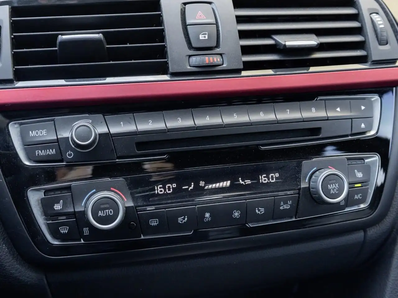 BMW 4 Series photo BMW 4 Series