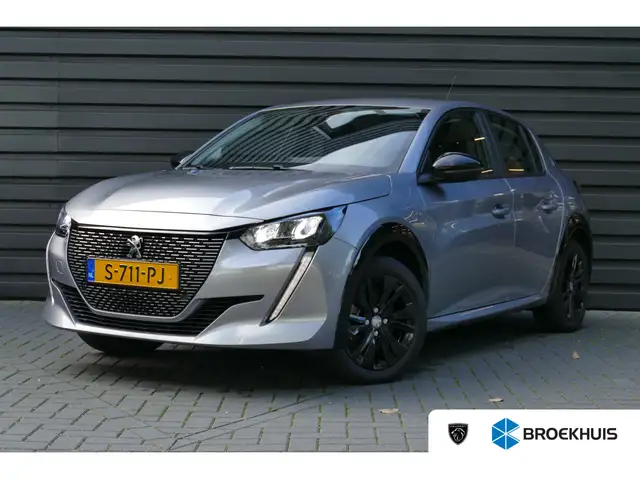Peugeot e-208 EV 136PK 50KWH ACTIVE PACK AUTOMAAT / NAVI / CLIMA