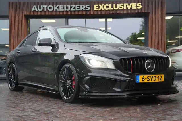 Mercedes-Benz CLA 45 AMG 4MATIC Schaalstoelen Panoramadak Harman/Kardon Ada