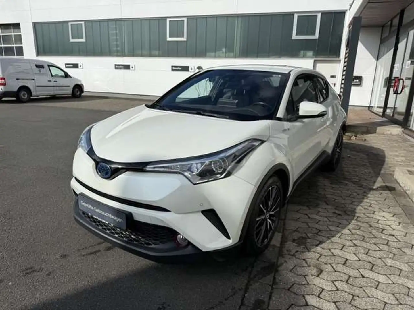Toyota C-HR Hybrid Lounge Weiß - 2