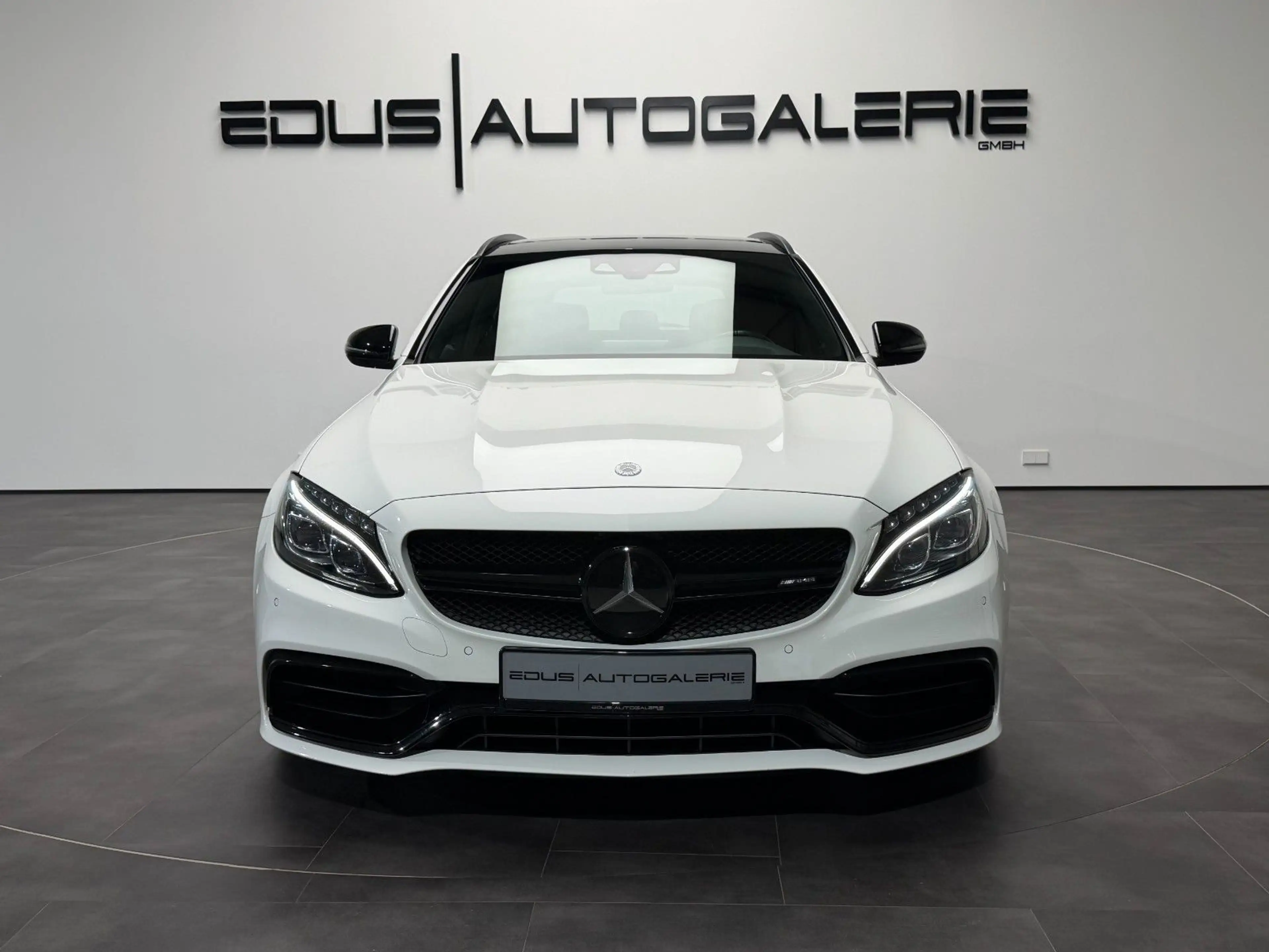 Mercedes-Benz C 63 AMG C63 AMG T ACC LED Night Burm Perf AGA Pano — photo 2