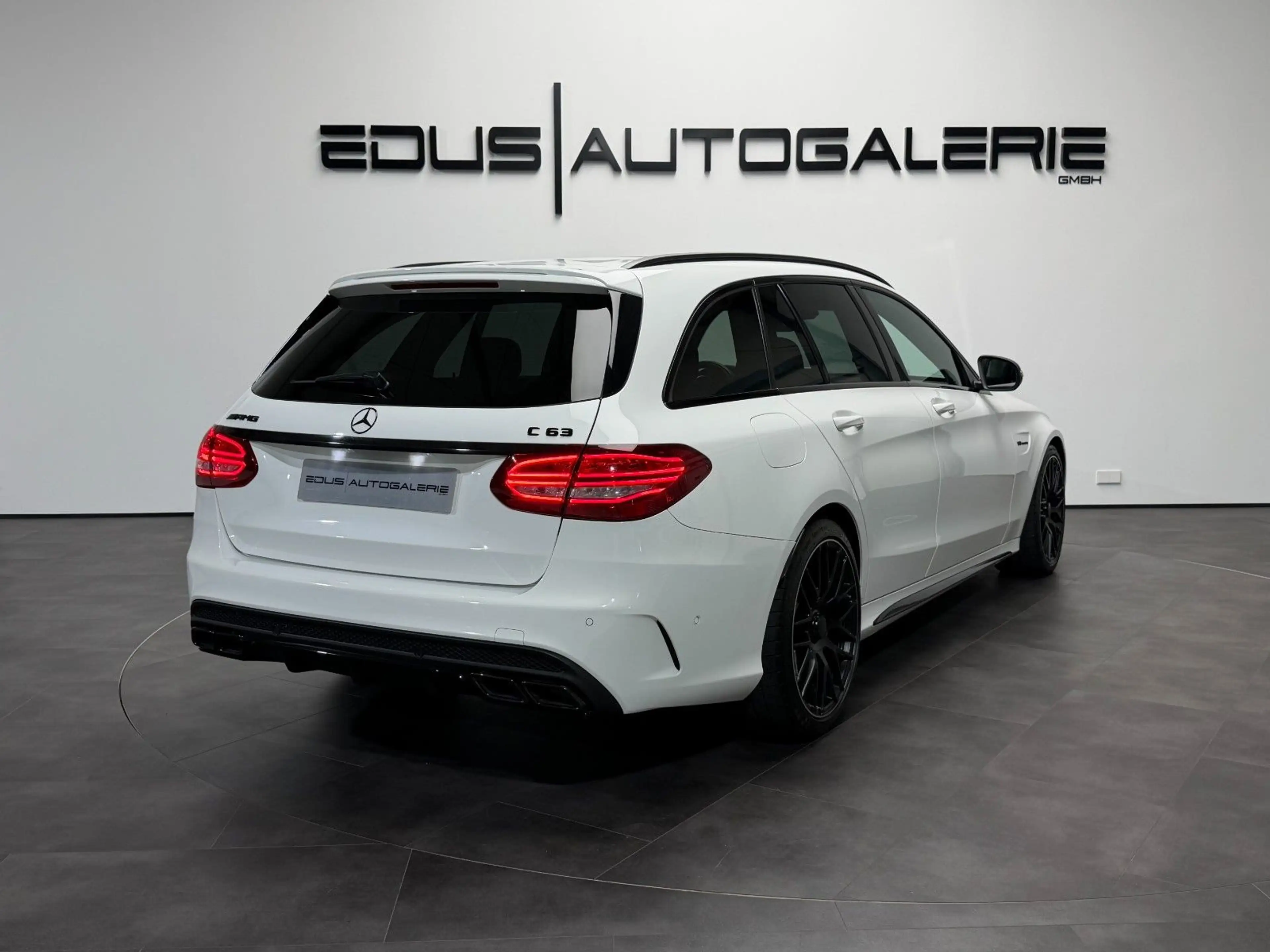 Mercedes-Benz C 63 AMG C63 AMG T ACC LED Night Burm Perf AGA Pano — photo 8