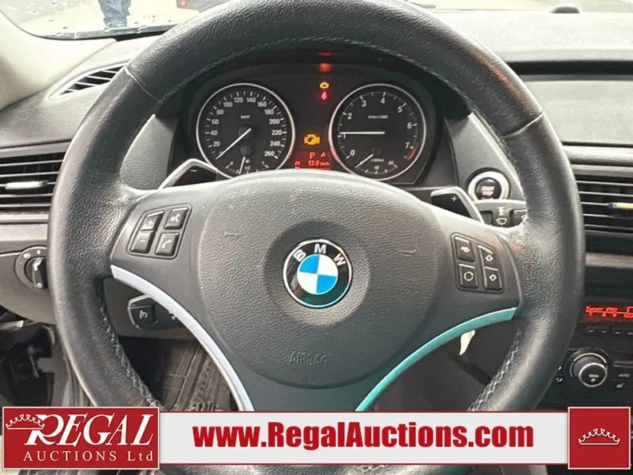 BMW X1 photo BMW X1
