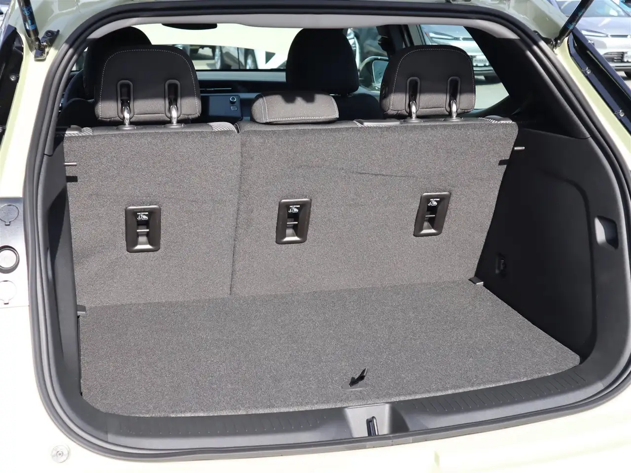 Chevrolet Bolt снимка Chevrolet Bolt