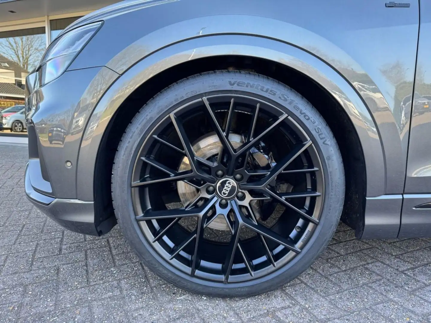 Audi Q8 50 TDI quattro Pro Line S Full Options!Velgen tege Grau - 2