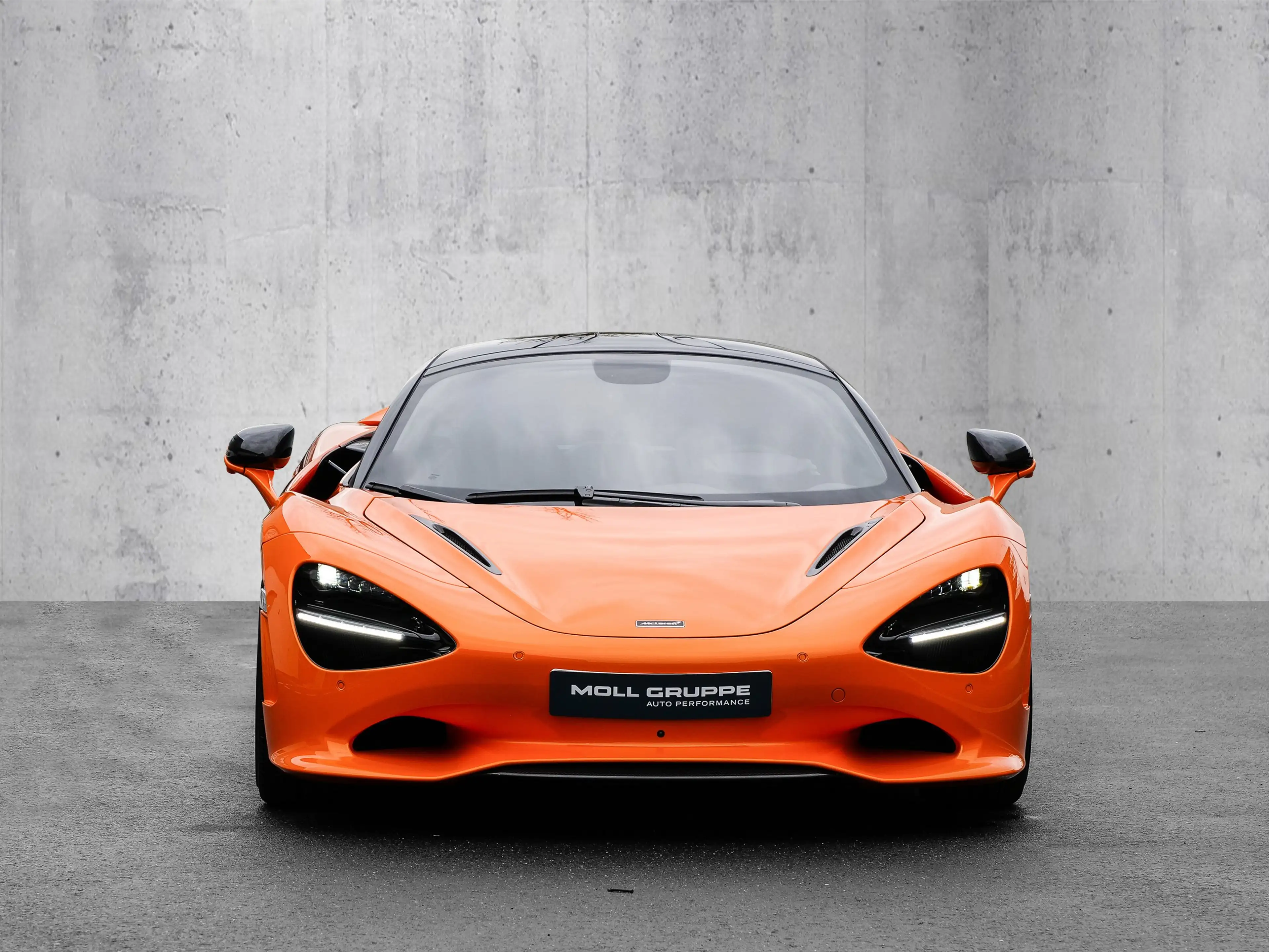McLaren 750S Coupé Ventura Orange, Interior Carbon — photo 5
