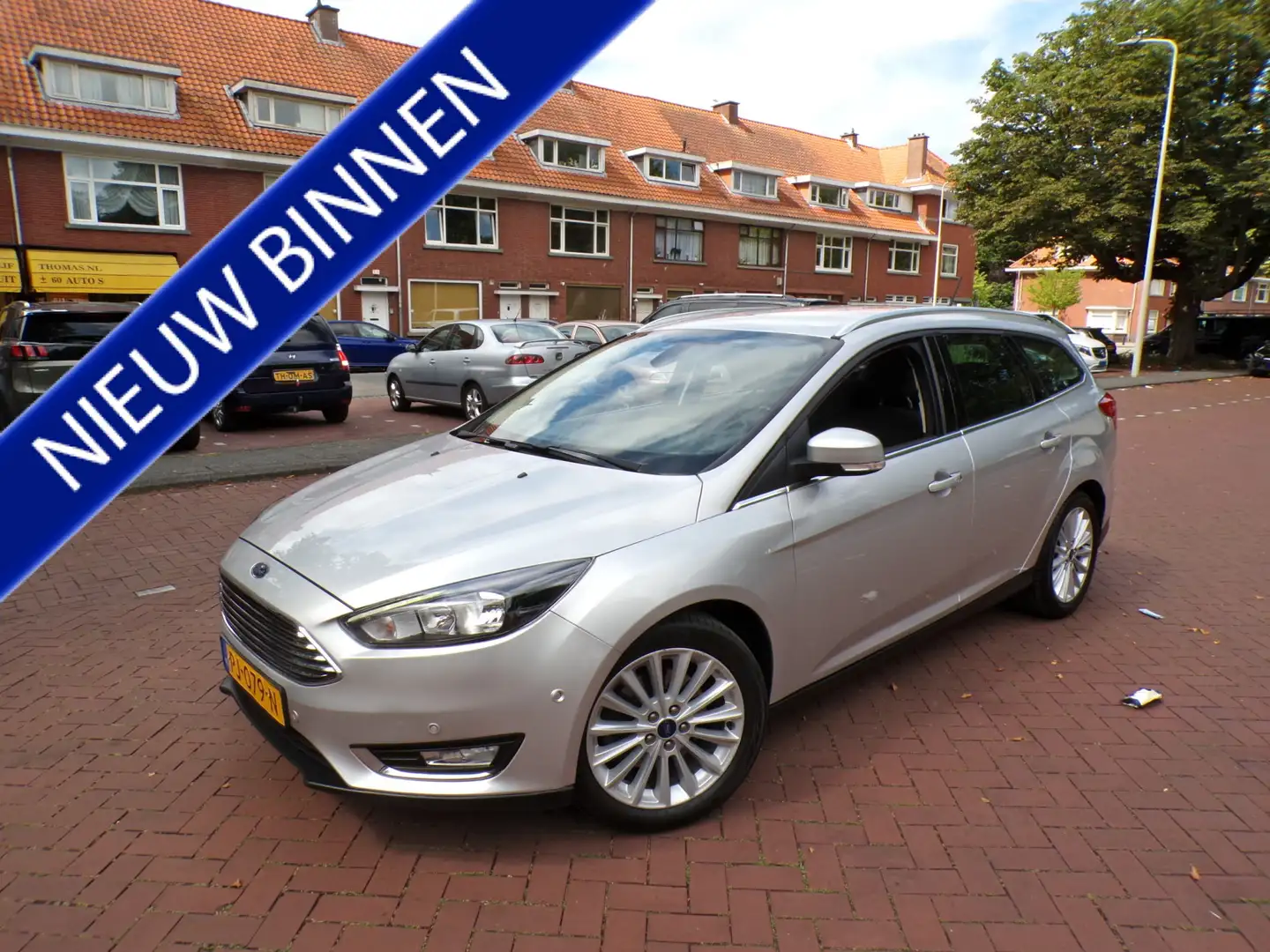 Ford Focus Wagon 1.5 Titanium NL AUTO ORG KM NAP/ APPLE CARPL Gris - 1
