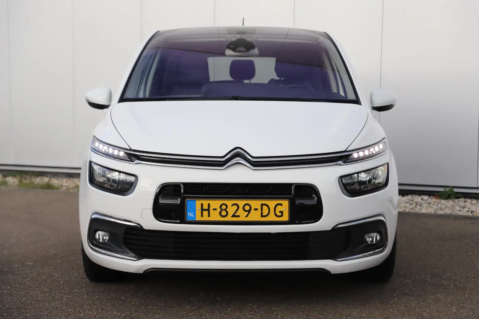 Citroen C4 SpaceTourer 1.2 PureTech Business 131PK Trekhaak Keyless 17 in Wit - 2