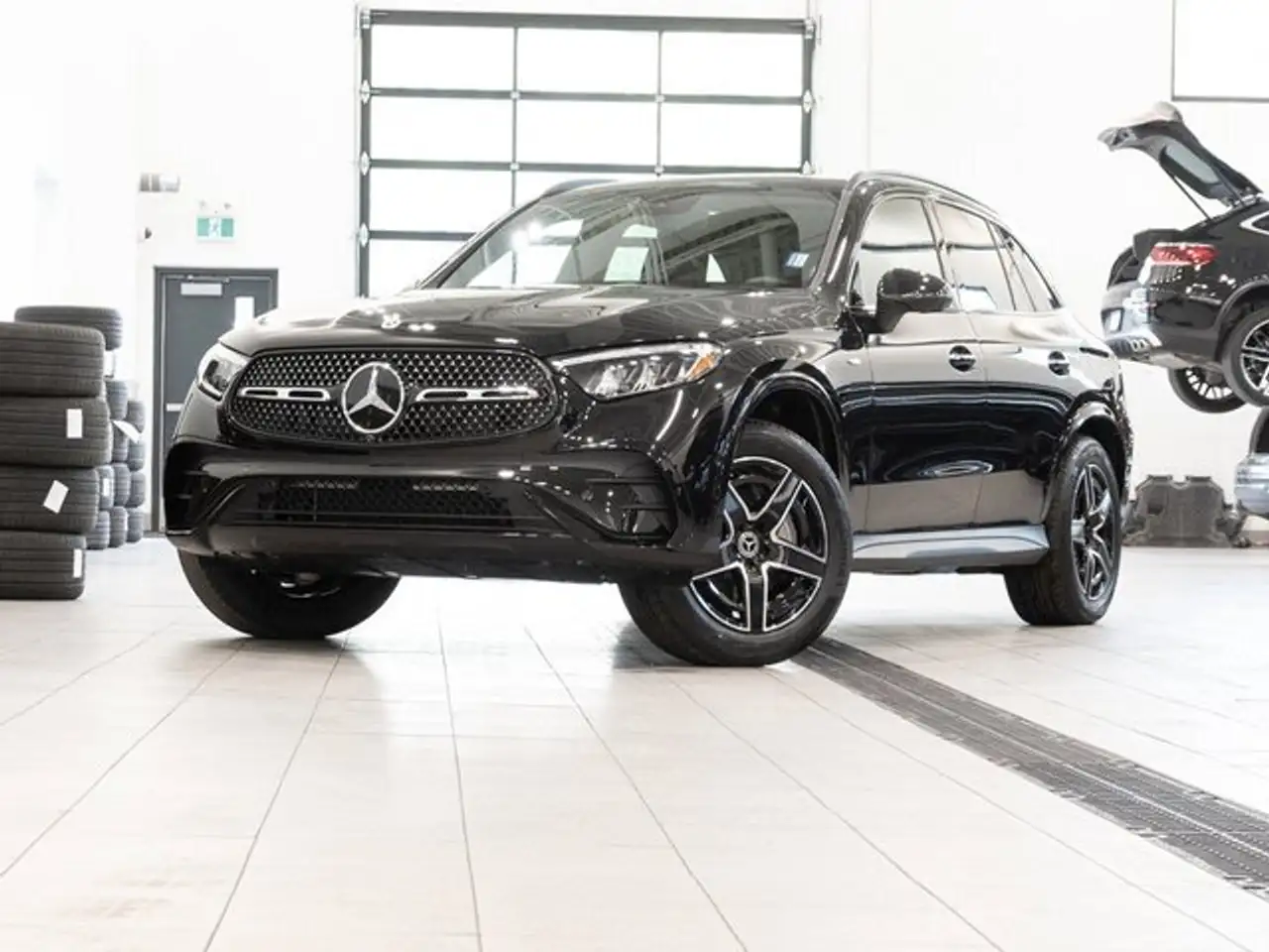 2025 Mercedes-Benz GLC