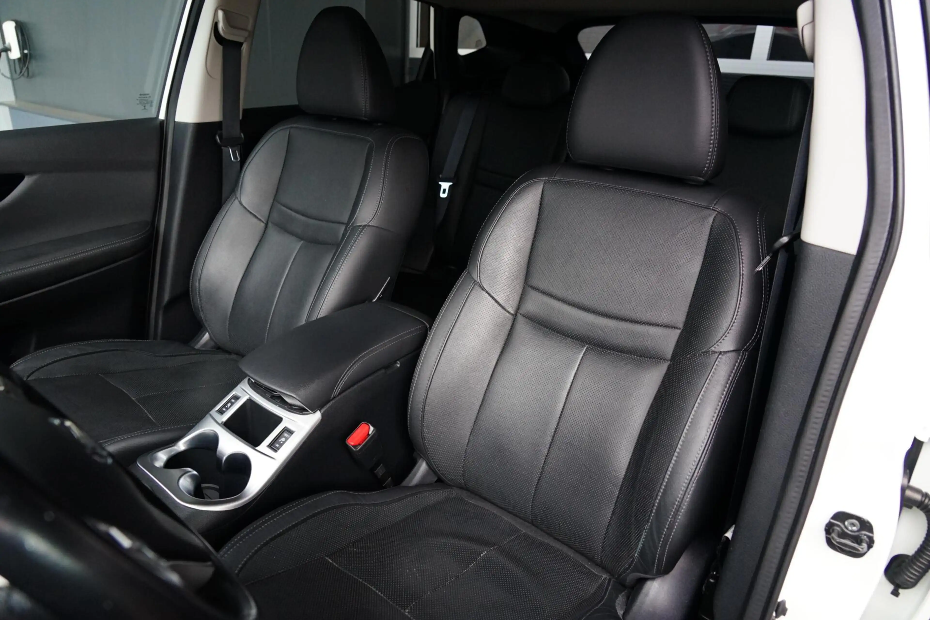 Nissan Qashqai 1.2 Tekna, NL, 1 eig. 360 cam. pano, leder, keyles — photo 5