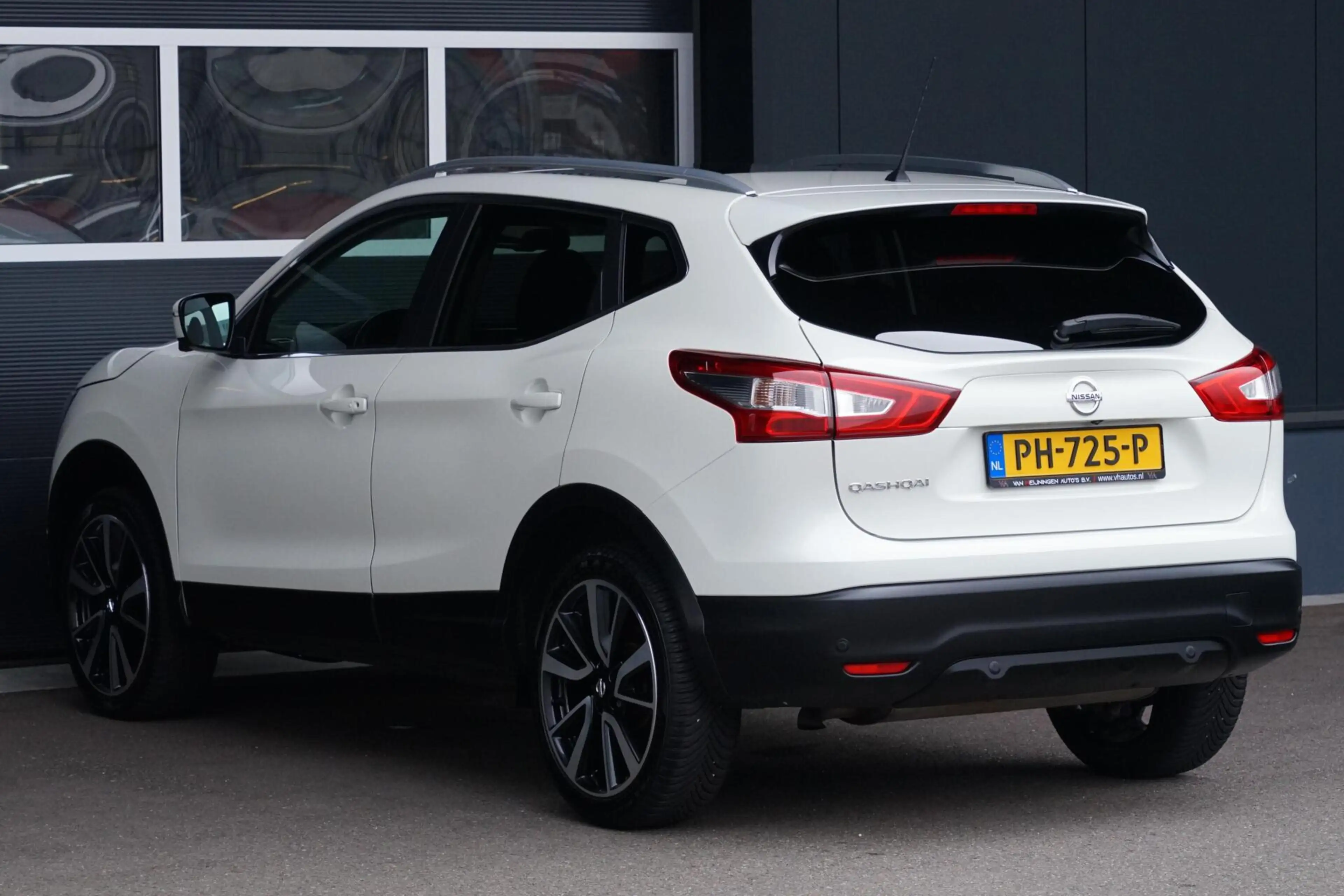 Nissan Qashqai 1.2 Tekna, NL, 1 eig. 360 cam. pano, leder, keyles — photo 30
