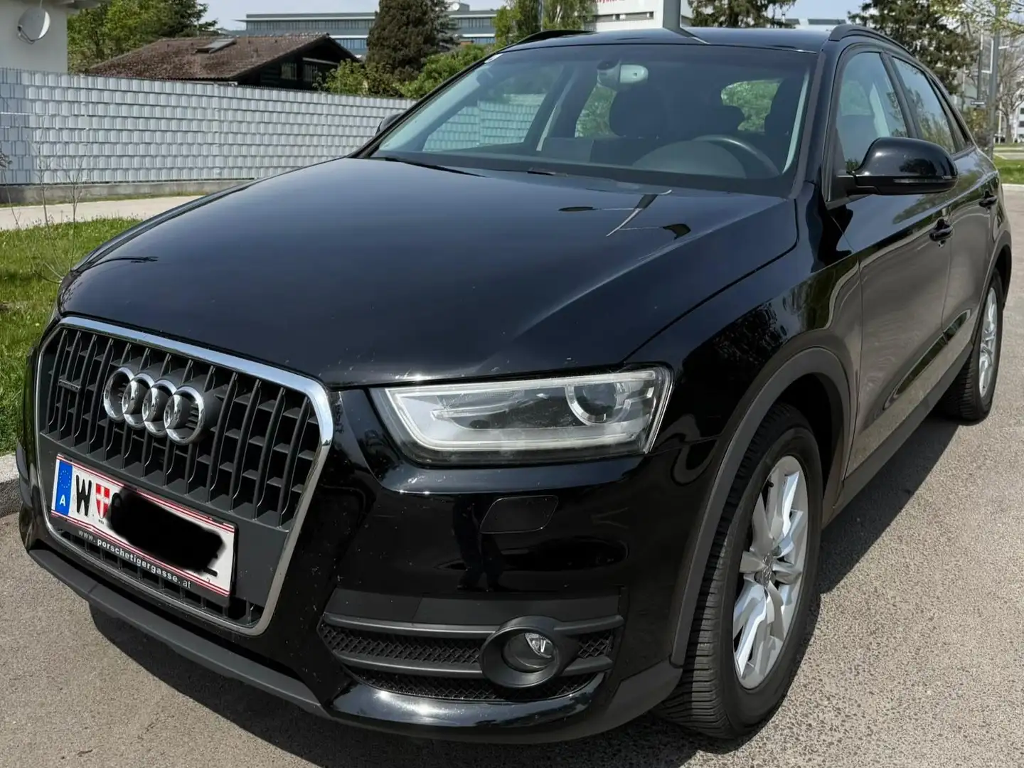 Audi Q3 Q3 2,0 TDI quattro Daylight S-tronic Daylight Schwarz - 1