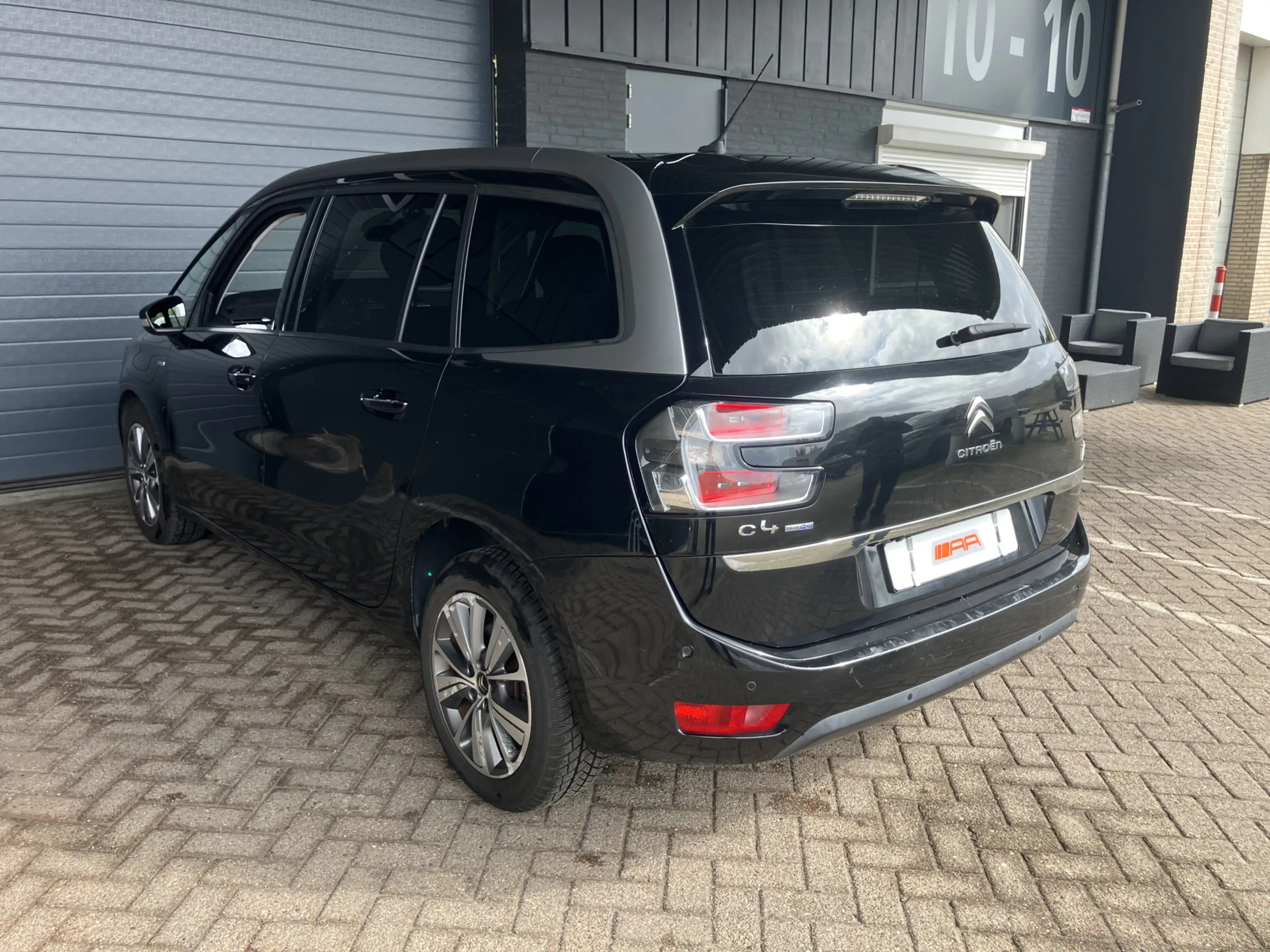 Citroen Grand C4 Picasso 1.6 BlueHDi Shine — photo 5