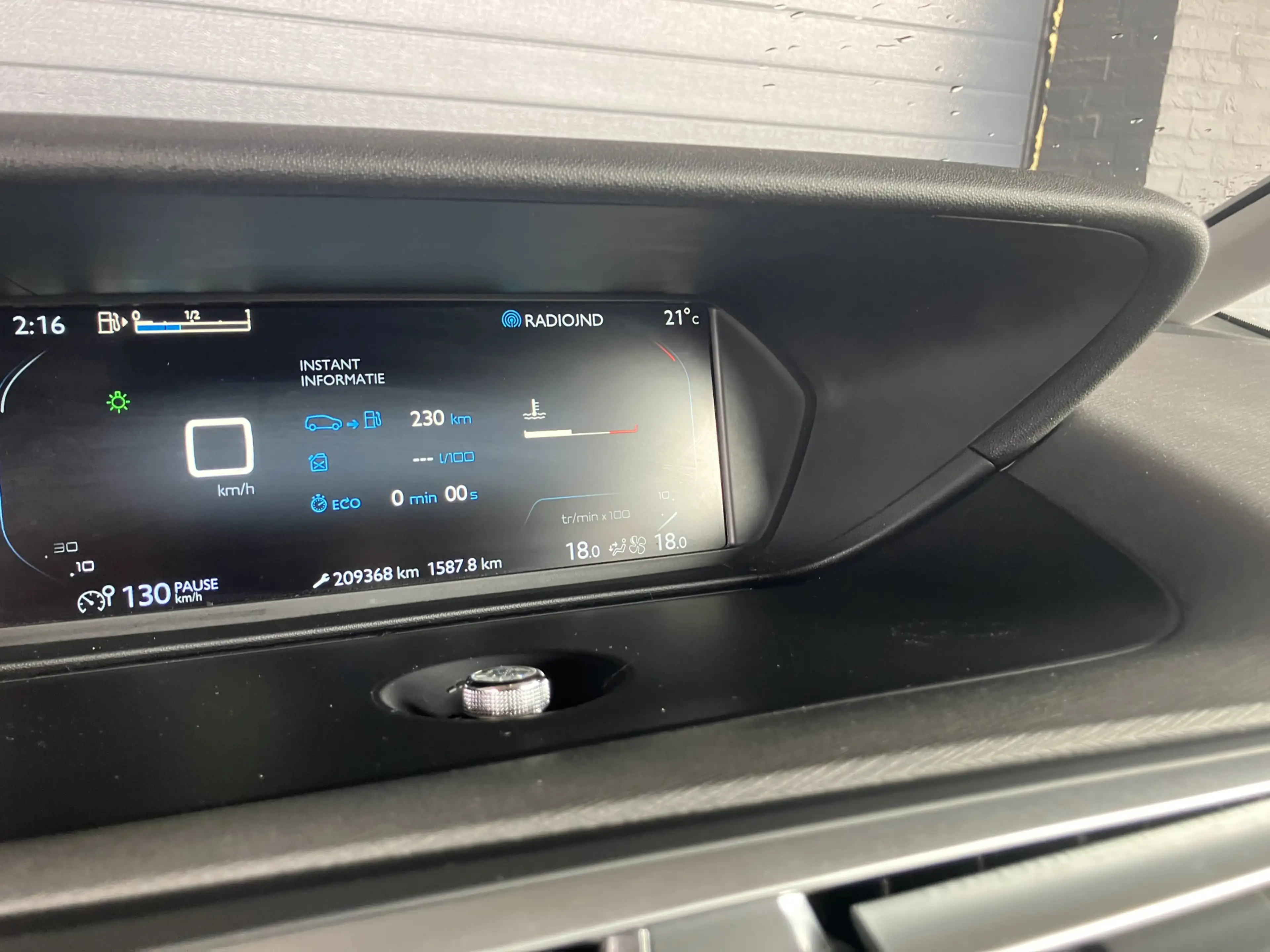 Citroen Grand C4 Picasso 1.6 BlueHDi Shine — photo 11