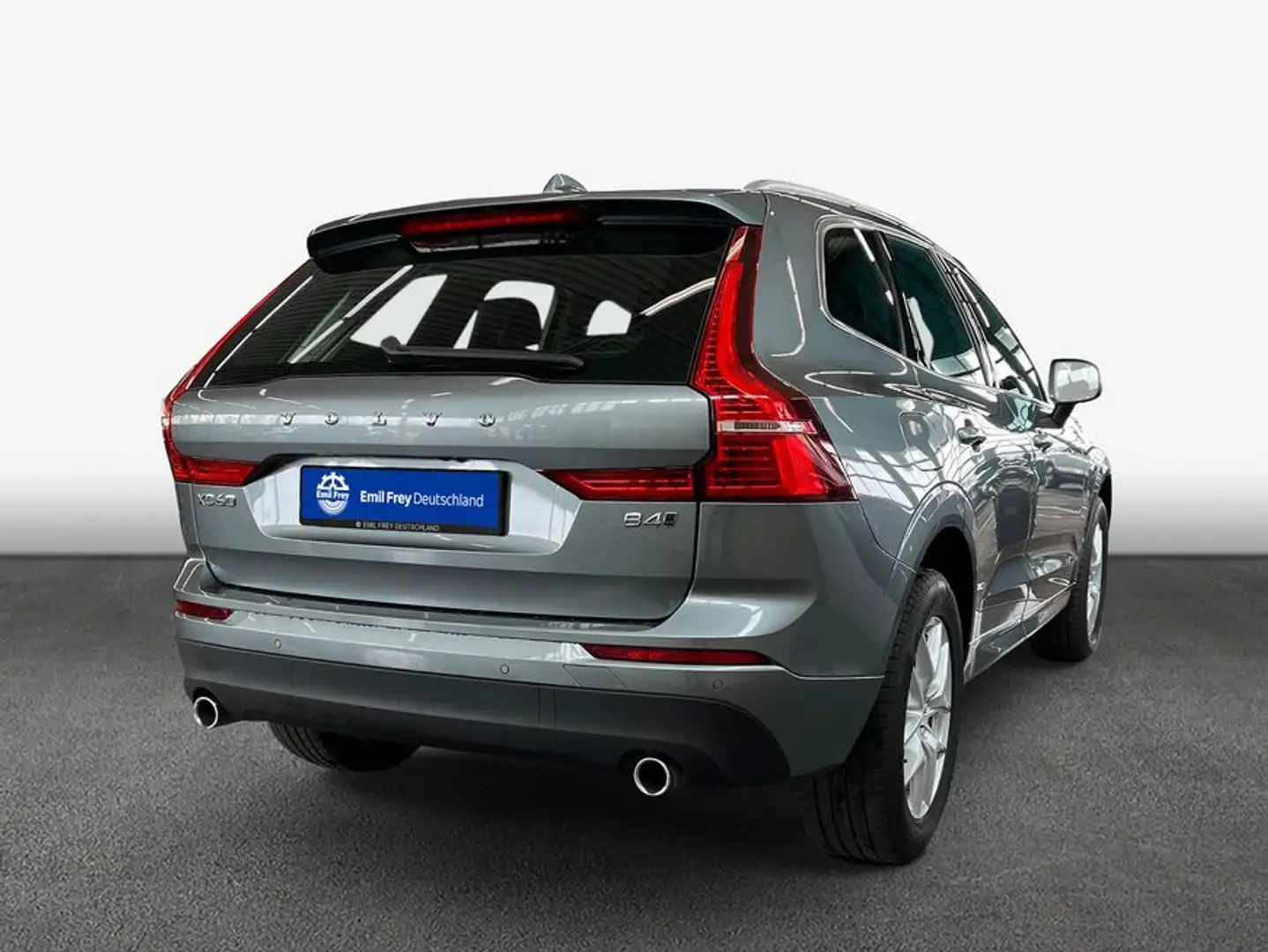 Volvo XC60 XC60 B4 AWD Momentum-Pro Aut PilotAssist BLIS Navi Gris - 2