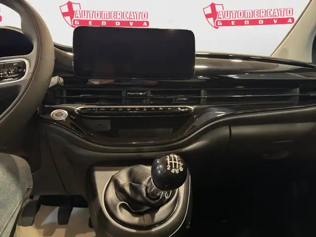 Fiat 500 view 10