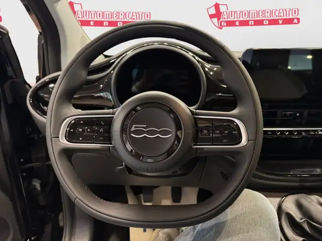Fiat 500 view 11