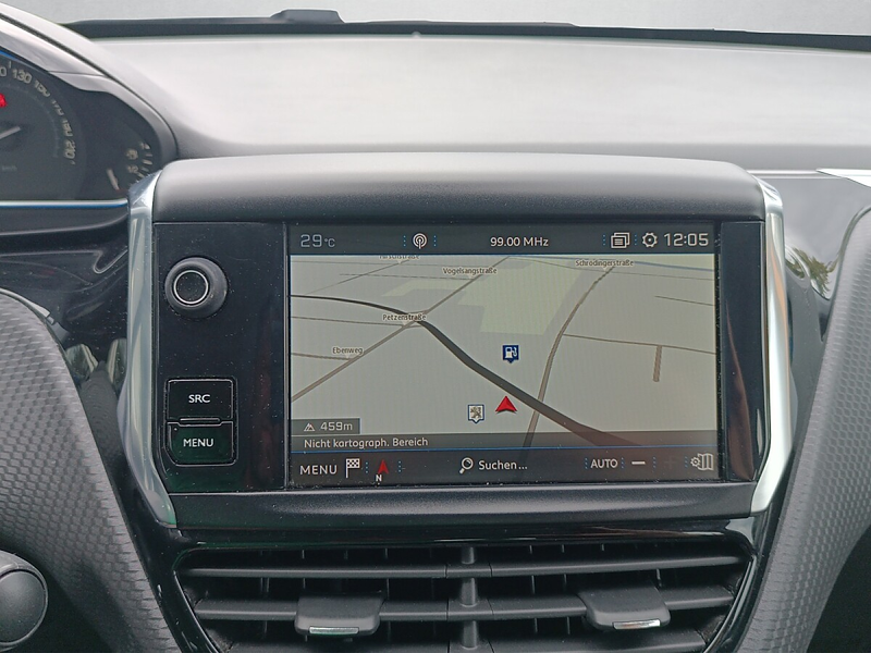 Peugeot 2008 PureTech 110 S&S Allure 6-Gang-Manuell — photo 14