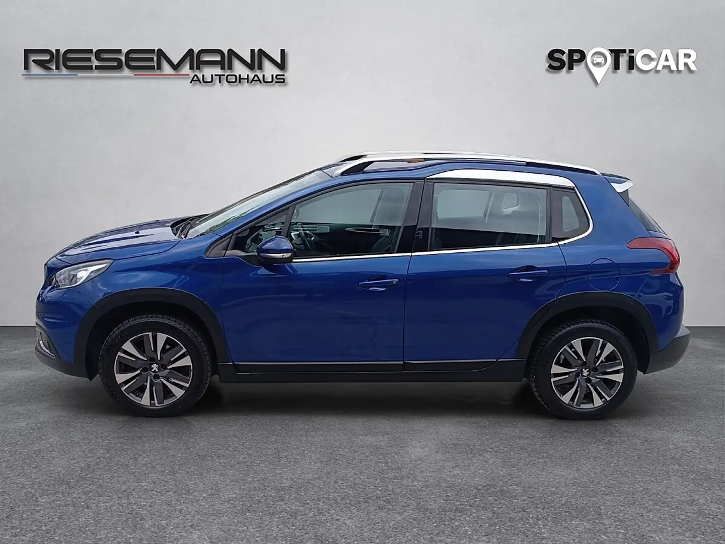 Peugeot 2008 PureTech 110 S&S Allure 6-Gang-Manuell Blau - 2