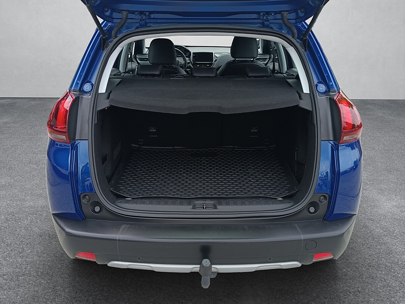Peugeot 2008 PureTech 110 S&S Allure 6-Gang-Manuell — photo 6