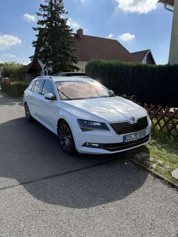 Imagine Skoda Superb Combi 2.0 TDI L&K