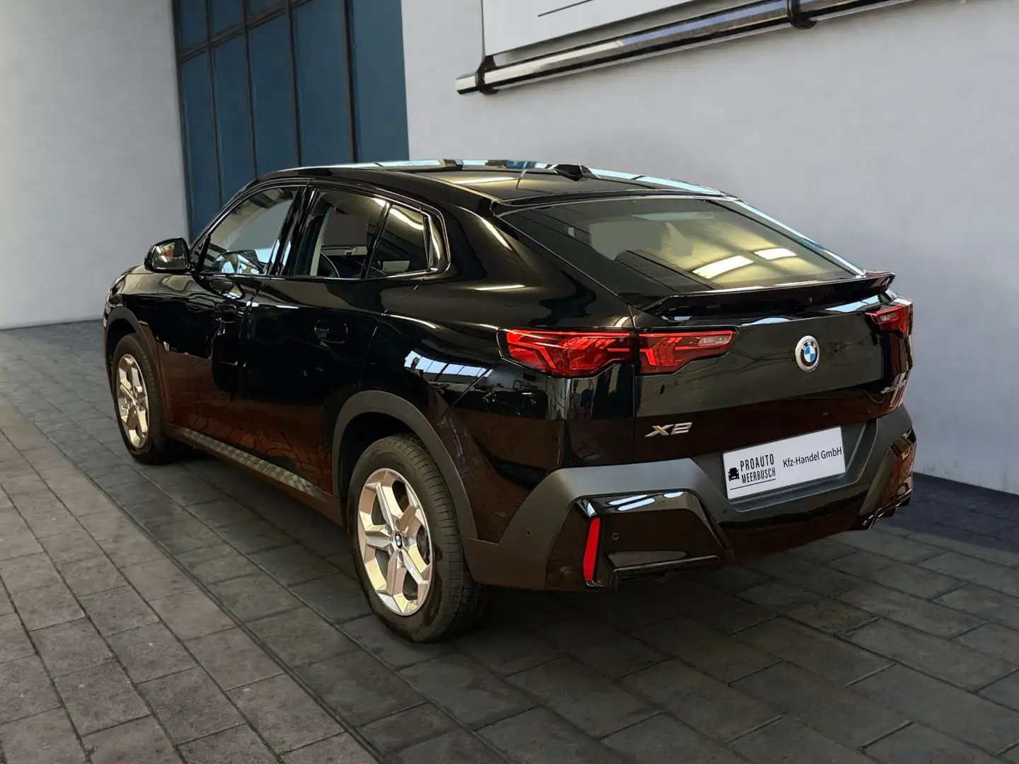 BMW X2 20d xDrive MMRY/ACC/ADAPTLED/HUD/KMFRTZGNG/ACC Schwarz - 2
