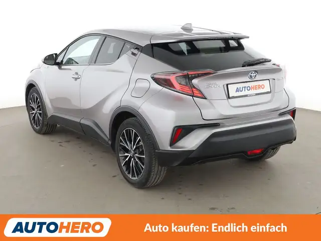 Toyota C-HR view 4