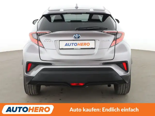 Toyota C-HR view 5