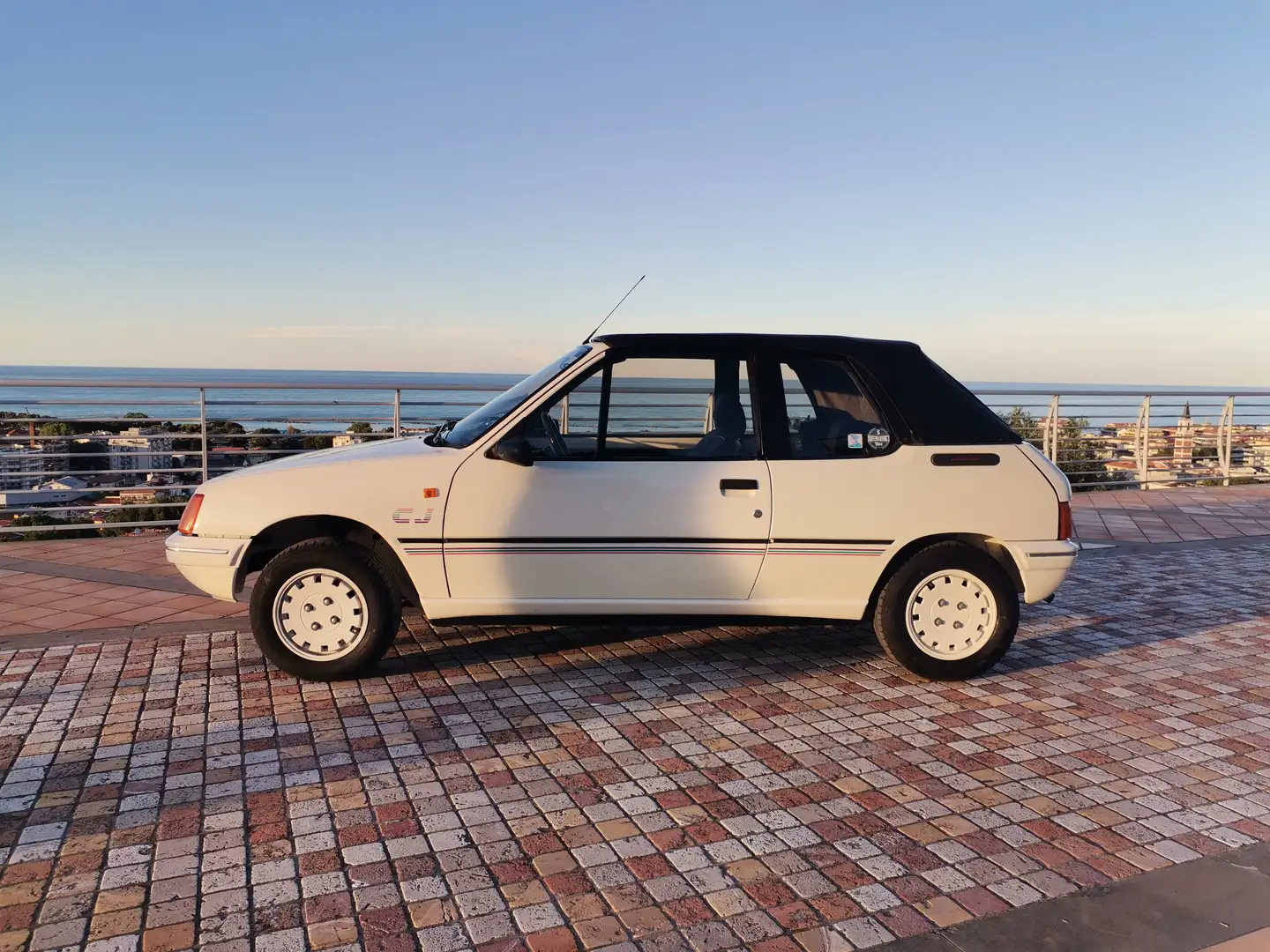 Peugeot 205 205 Cabrio 1.1 Junior Blanco - 1
