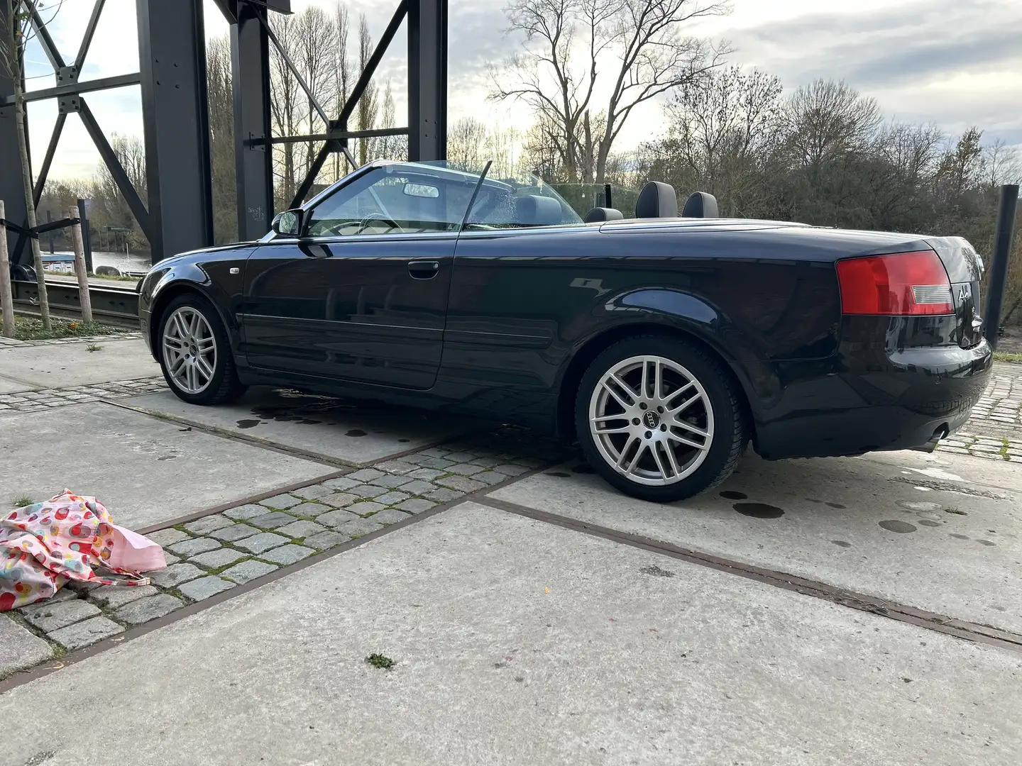 Audi A4 3.0 V6 Pro Line Zwart - 1
