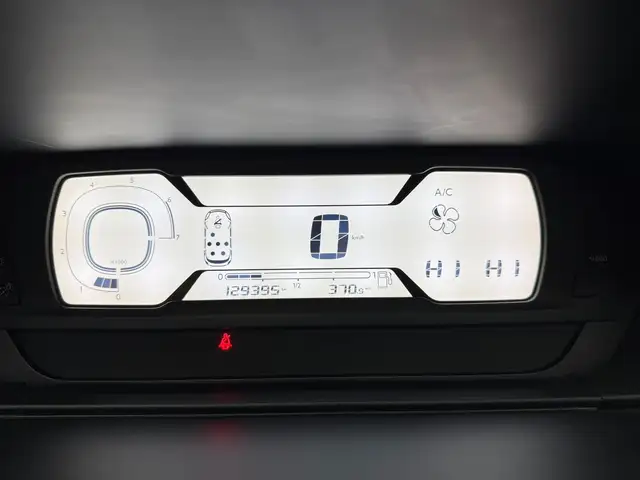 Citroen Grand C4 Picasso view 14
